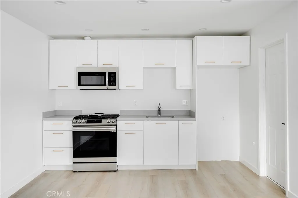 Additional image 21 of 10331 Scoville Avenue, Sunland, CA 91040