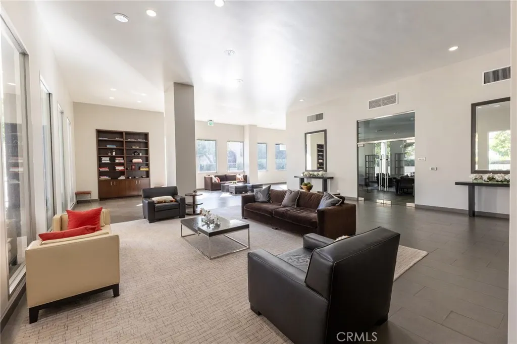 Additional image 59 of 10501 Wilshire Blvd, Los Angeles, CA 90024