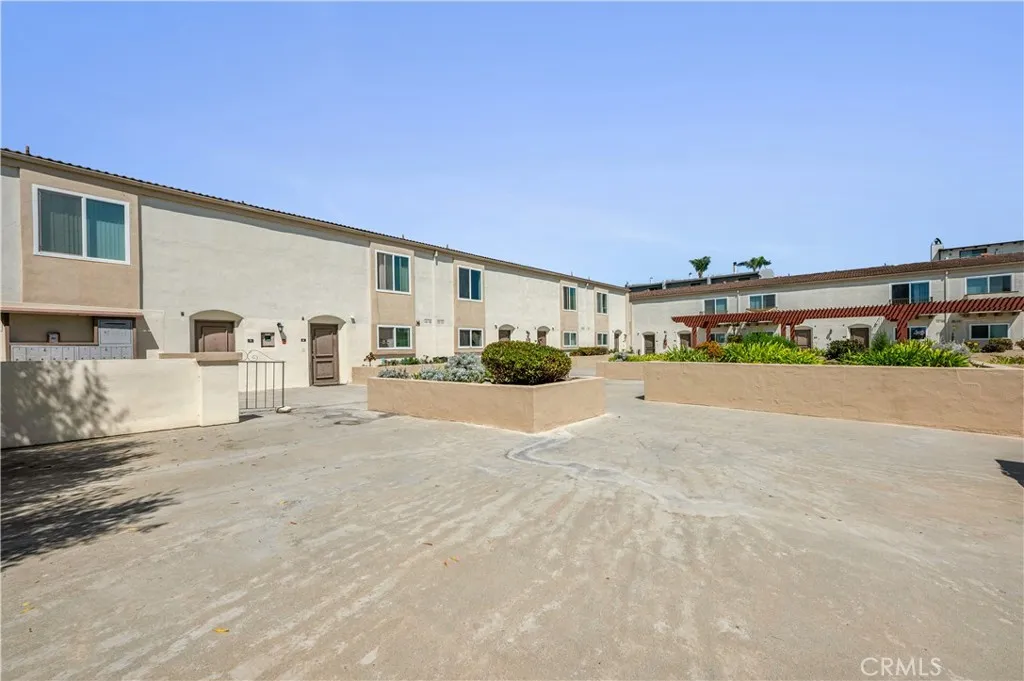 Additional image 7 of 120 S Francisca Avenue Unit 18, Redondo Beach, CA 90277