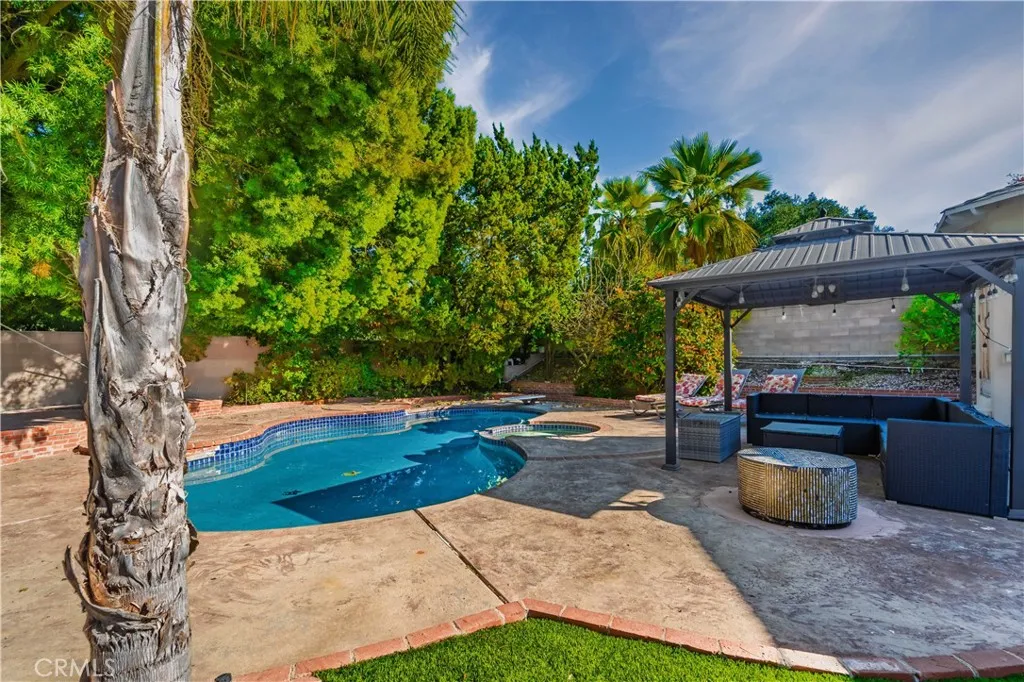 Additional image 45 of 21711 Mulholland, Woodland Hills, CA 91364