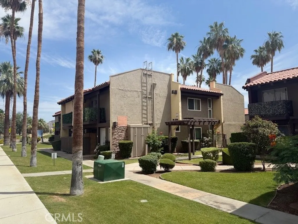 Property image for 51025 Ave Martinez Unit 27, La Quinta, CA 92234