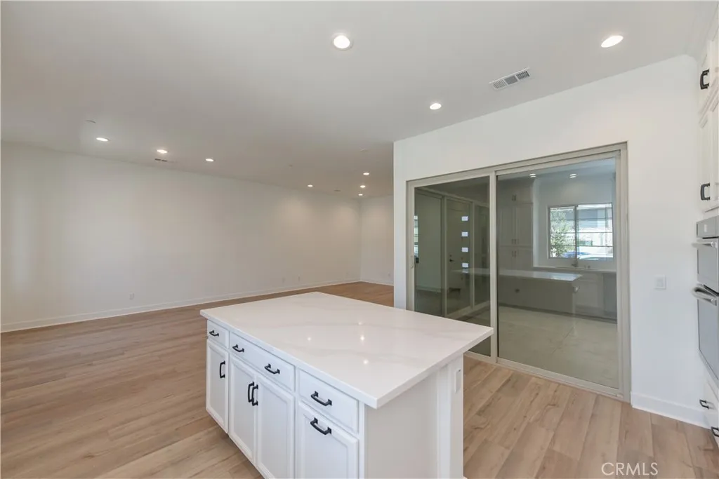 Additional image 53 of 162 Pattern, Irvine, CA 92618