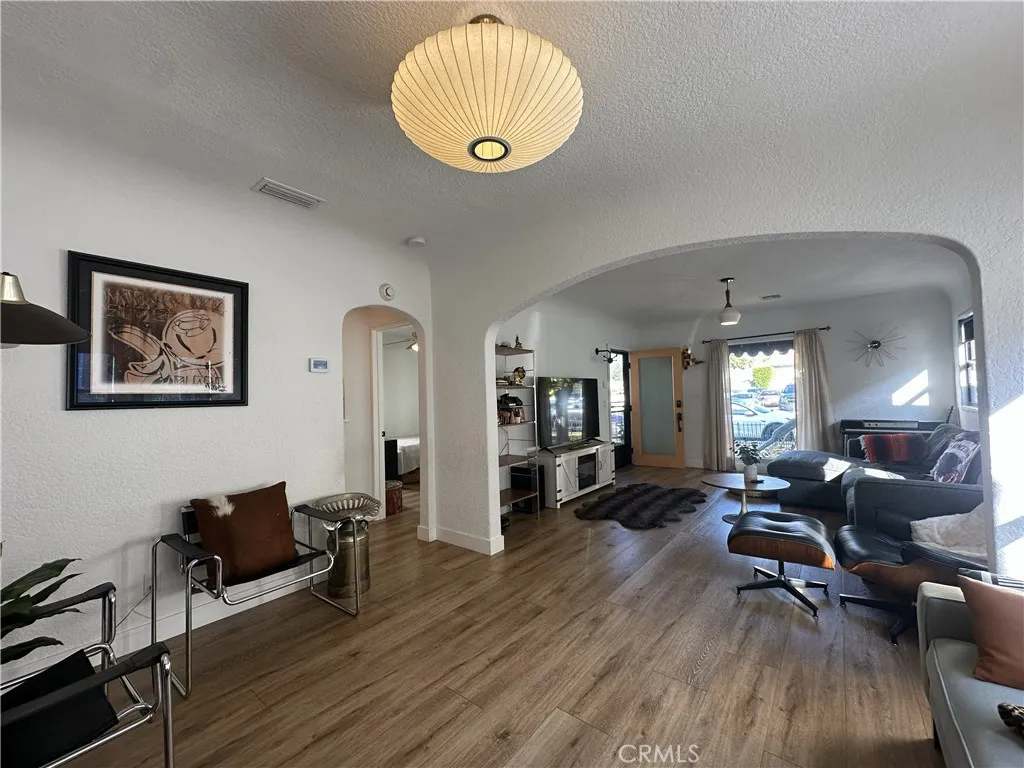 Additional image 9 of 206 W Mountain View Avenue, Glendora, CA 91741