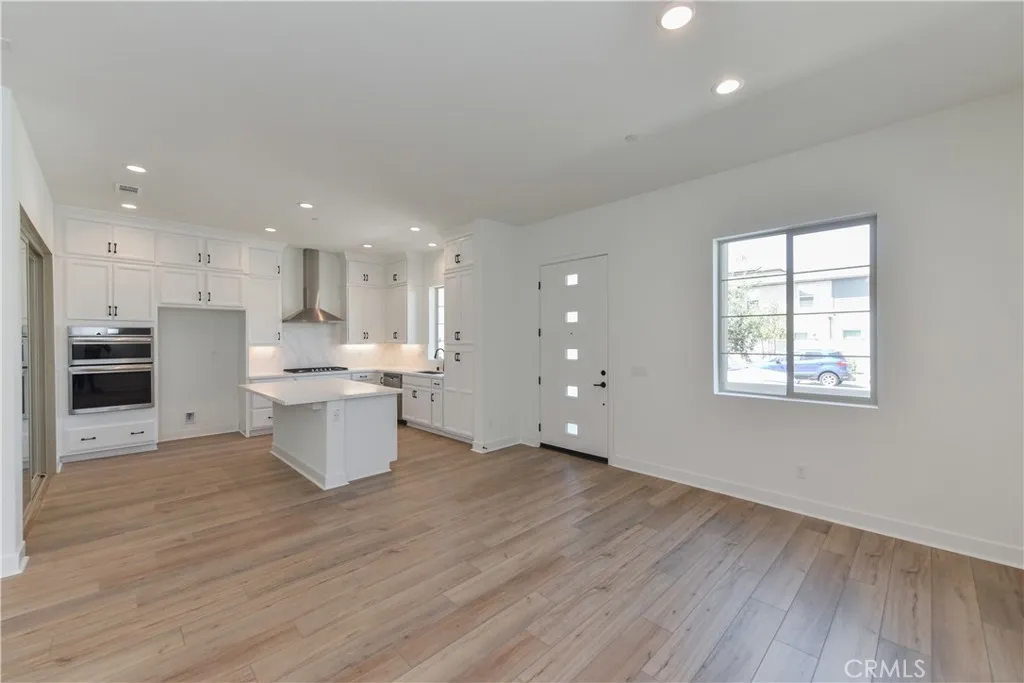 Additional image 9 of 162 Pattern, Irvine, CA 92618