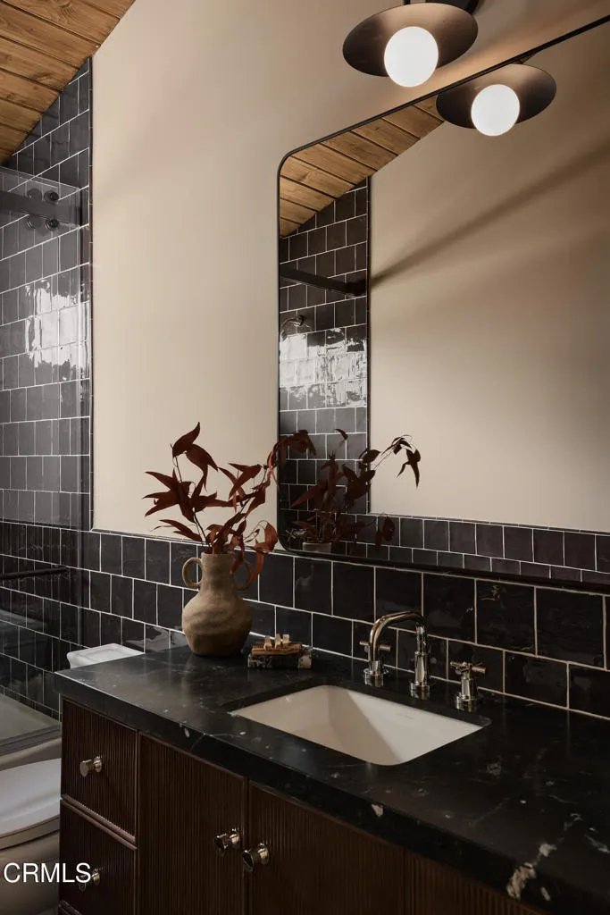 Additional image 74 of 12406 La Maida Street, Los Angeles, CA 91607