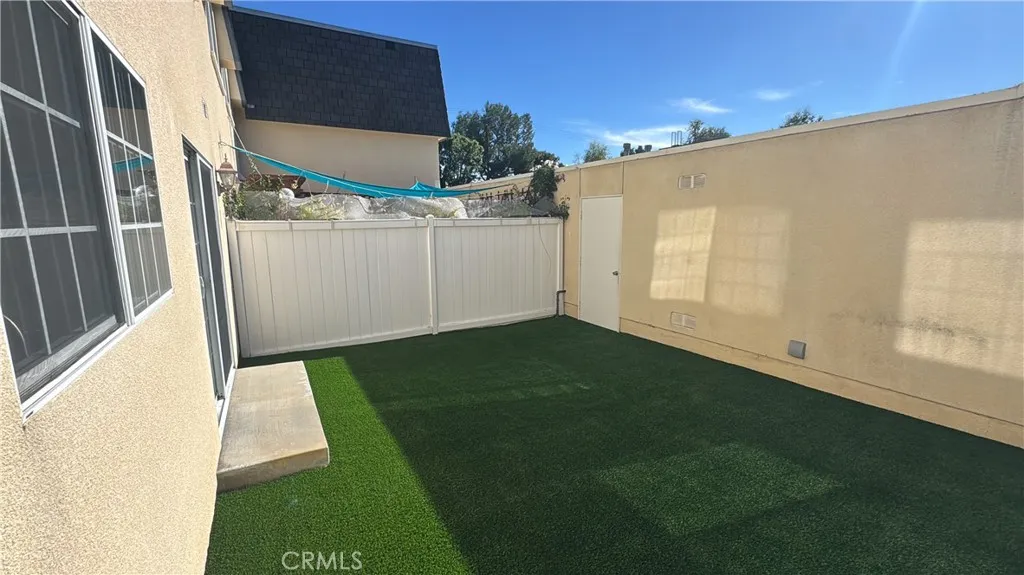 Additional image 40 of 19110 Kittridge Street Unit 5, Reseda, CA 91335