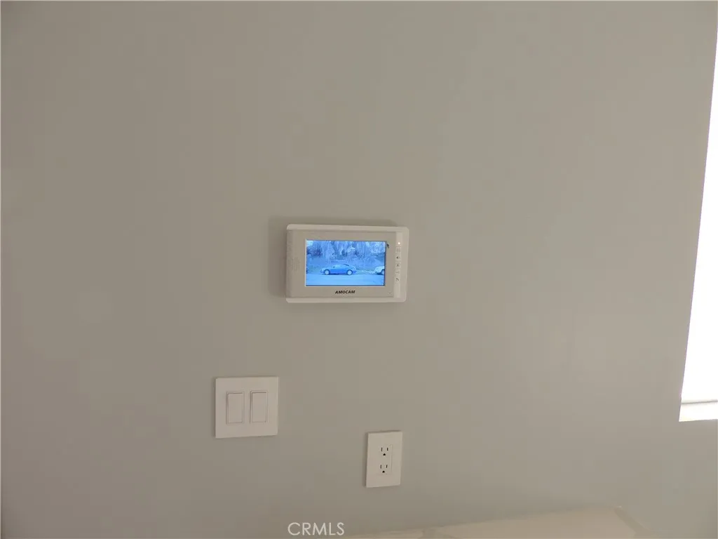 Additional image 25 of 22735 Del Valle Street Unit 7, Woodland Hills, CA 91364