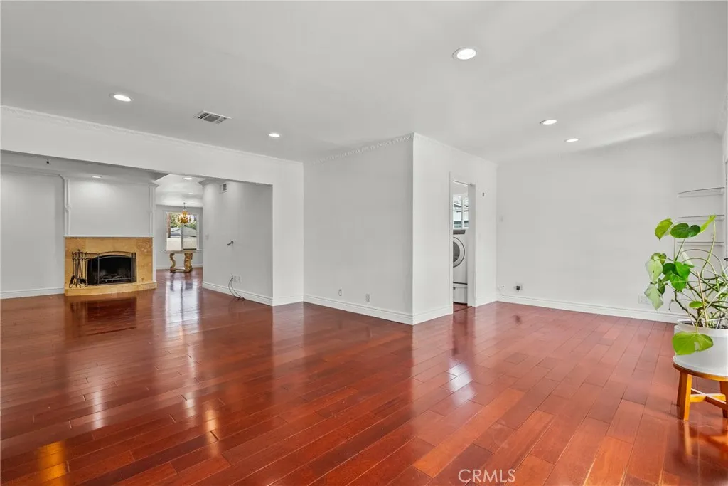 Additional image 89 of 23036 Burbank Blvd, Woodland Hills, CA 91367