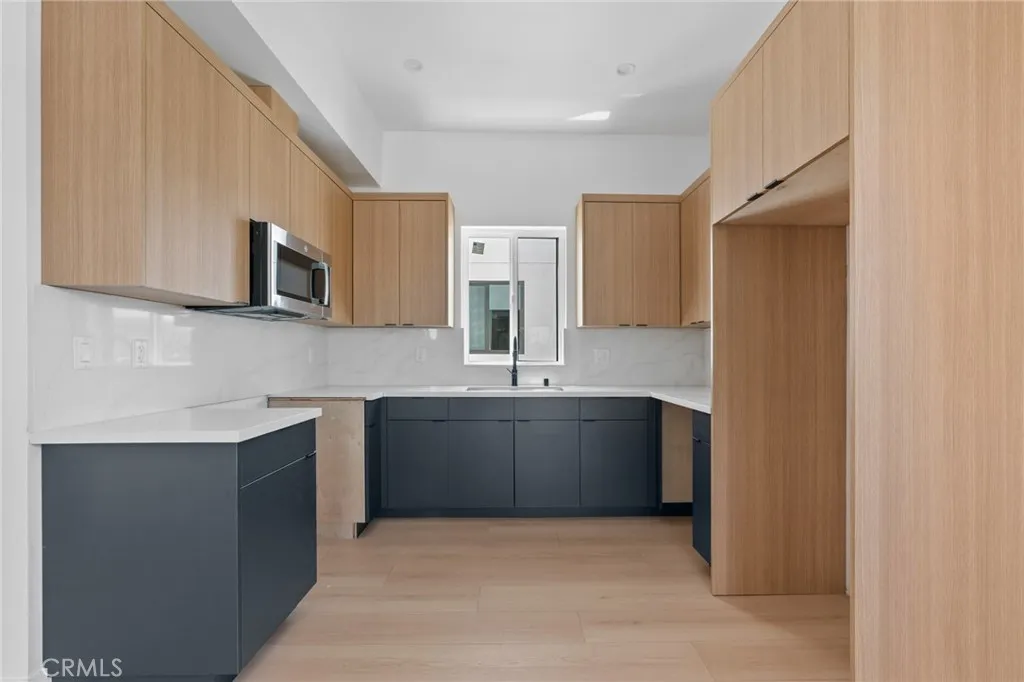 Additional image 22 of 2637 S Garth Ave Unit A, Los Angeles, CA 90034