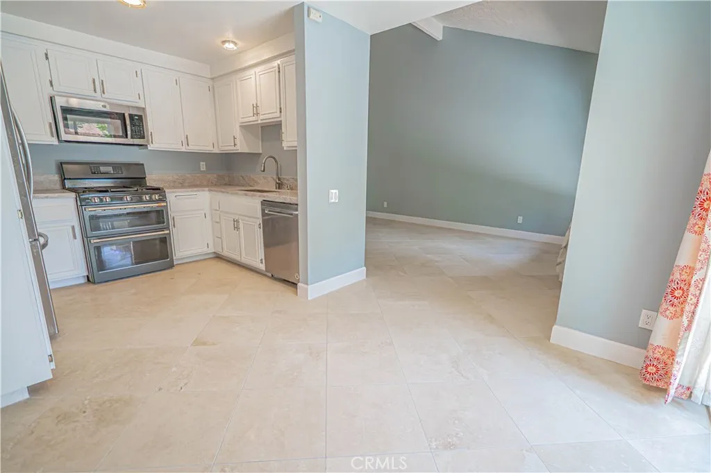 Additional image 40 of 25713 Vista Fairways Dr, Valencia, CA 91355