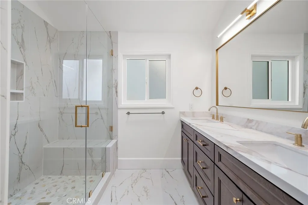 Additional image 59 of 377 Roycroft Avenue, Long Beach, CA 90814