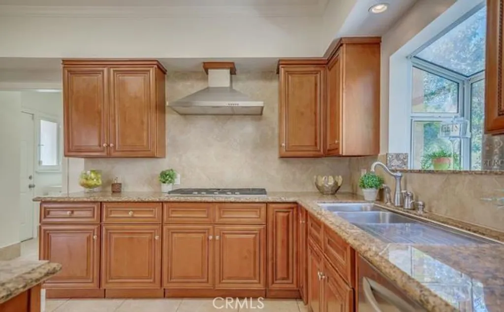 Additional image 7 of 1231 S St Andrews Pl, Los Angeles, CA 90019