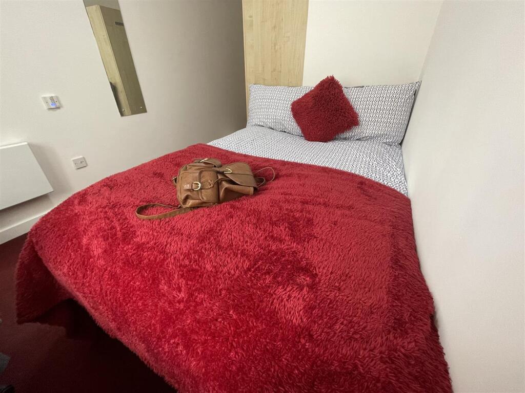 Additional image 2 of Unihouse Court