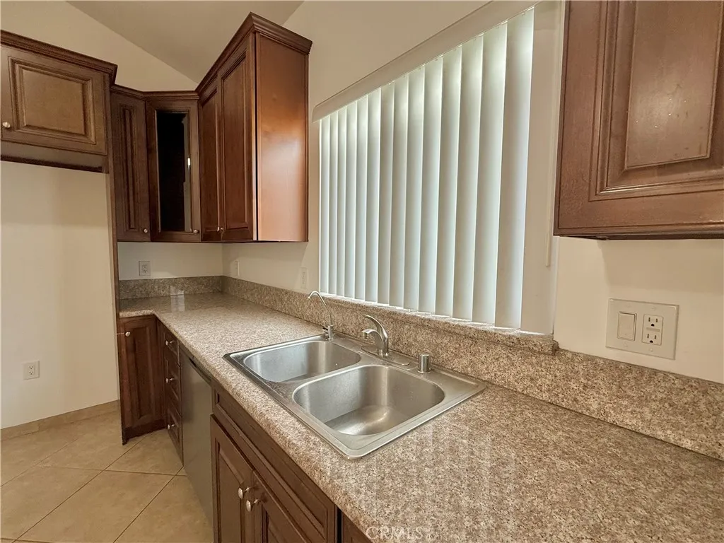 Additional image 42 of 6917 Woodman Avenue Unit 7, Van Nuys, CA 91405