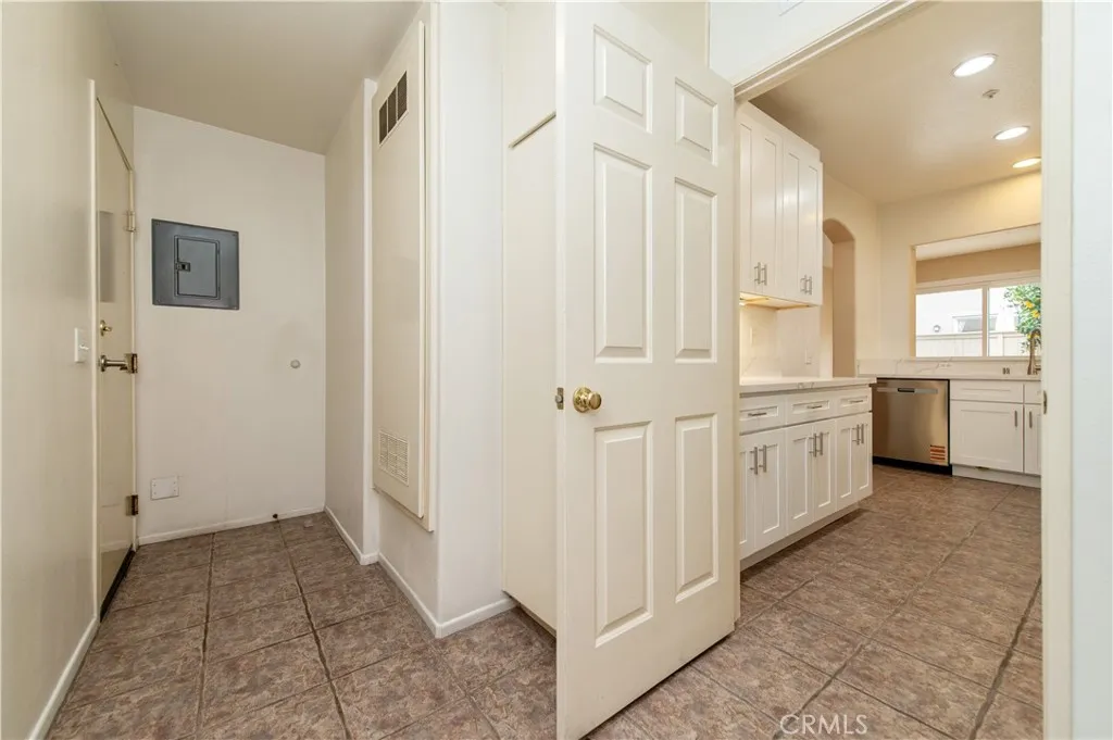 Additional image 10 of 31 Bradford, Irvine, CA 92602