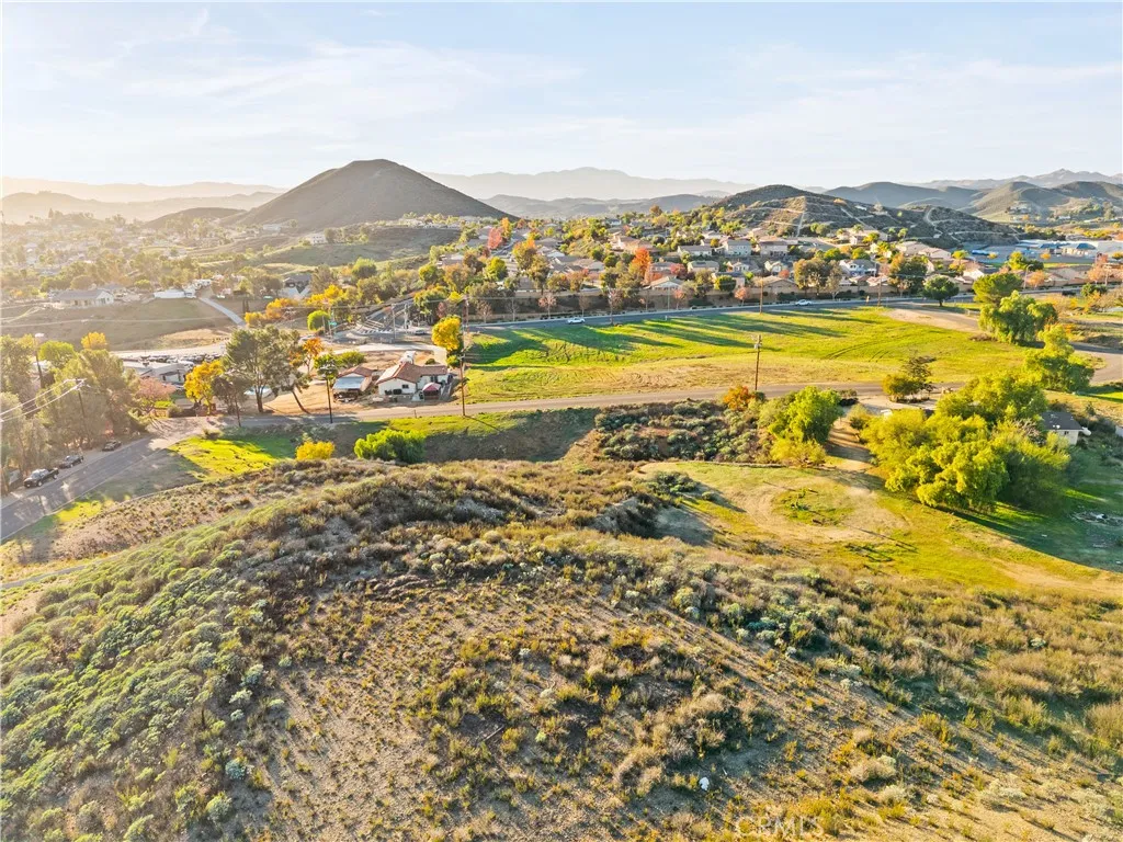 Additional image 12 of 23930 Beverly Dr, Menifee, CA 92587