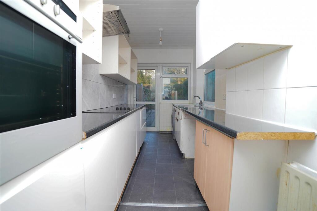 Additional image 5 of Woodvale Road, Hall Green, B28