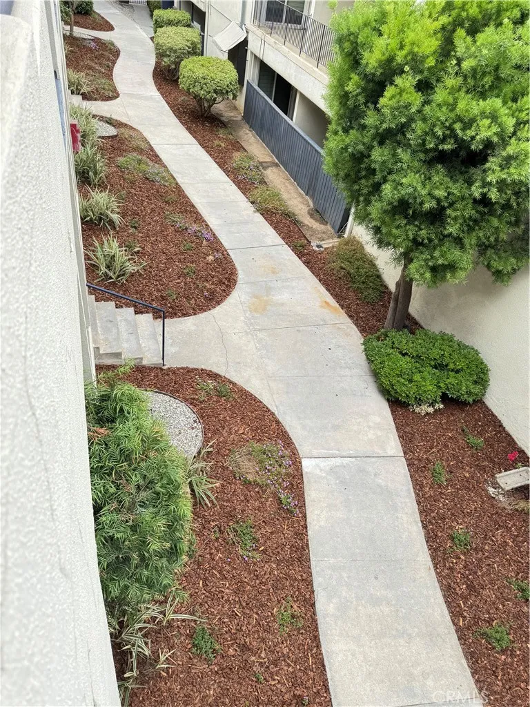 Additional image 65 of 251 N Oakland Ave Unit 6, Pasadena, CA 91101