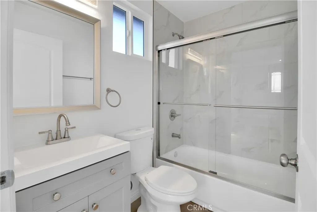 Additional image 29 of 817 W G Street, Wilmington, CA 90744