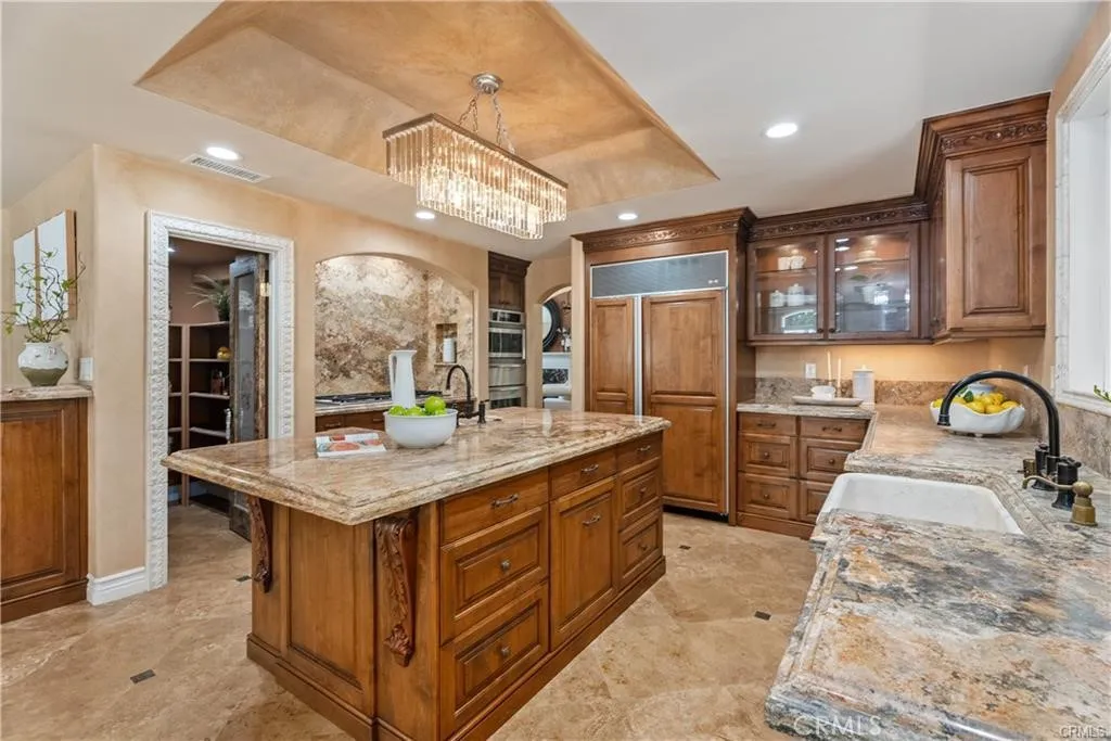 25 Via Terracaleta, Coto De Caza, CA 92679