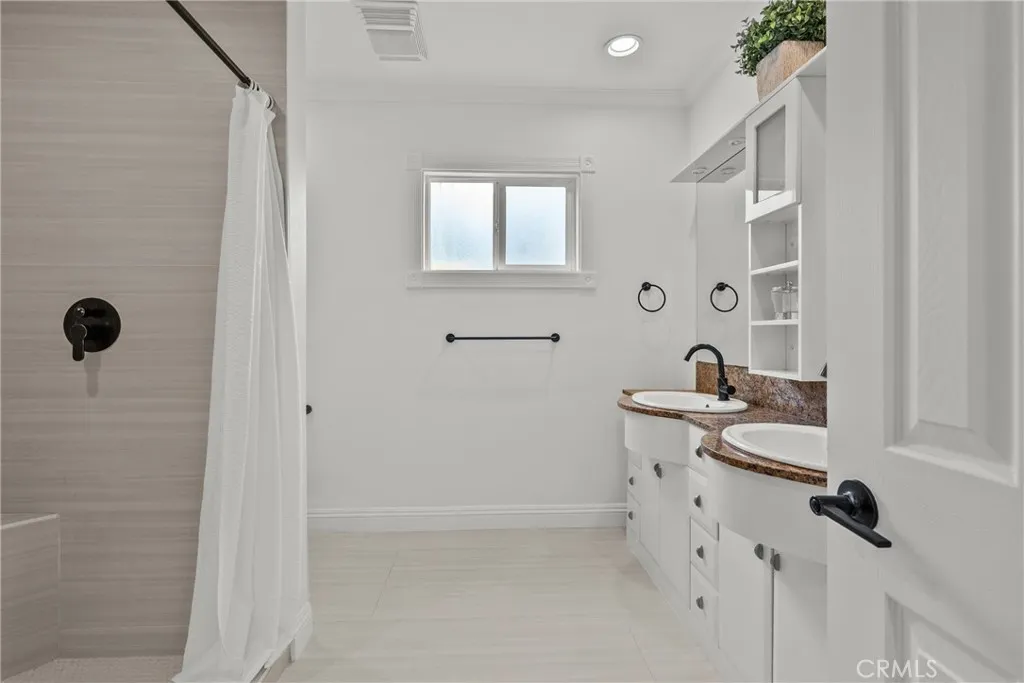 Additional image 94 of 23036 Burbank Blvd, Woodland Hills, CA 91367