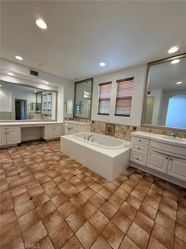 Additional image 69 of 3 New Dawn, Irvine, CA 92620