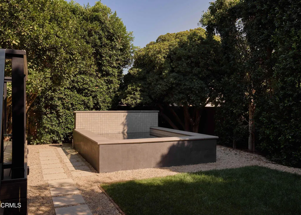 Additional image 87 of 12406 La Maida Street, Los Angeles, CA 91607