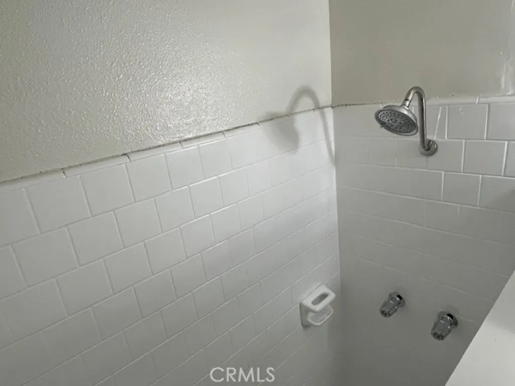 Additional image 10 of 686 E Cottonwood Road Unit 5, Palm Springs, CA 92262