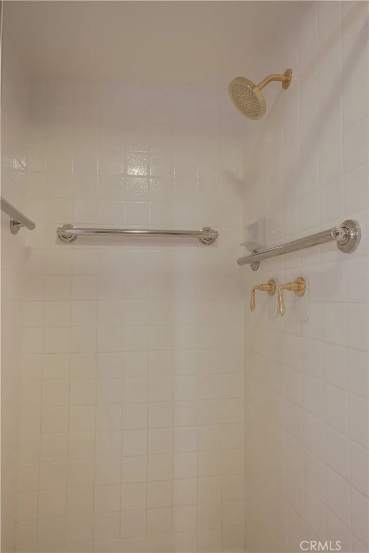 Additional image 34 of 2606 Cañada Boulevard Unit 201, Glendale, CA 91208