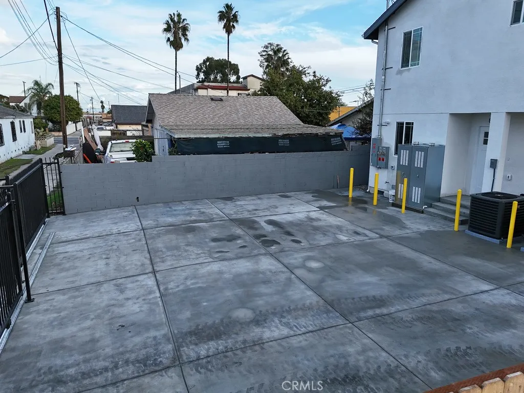Additional image 9 of 817 W G Street, Wilmington, CA 90744