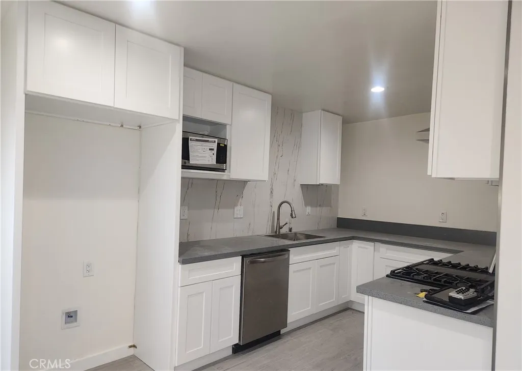 Additional image 5 of 914 Delaware Street Unit B, Huntington Beach, CA 92648