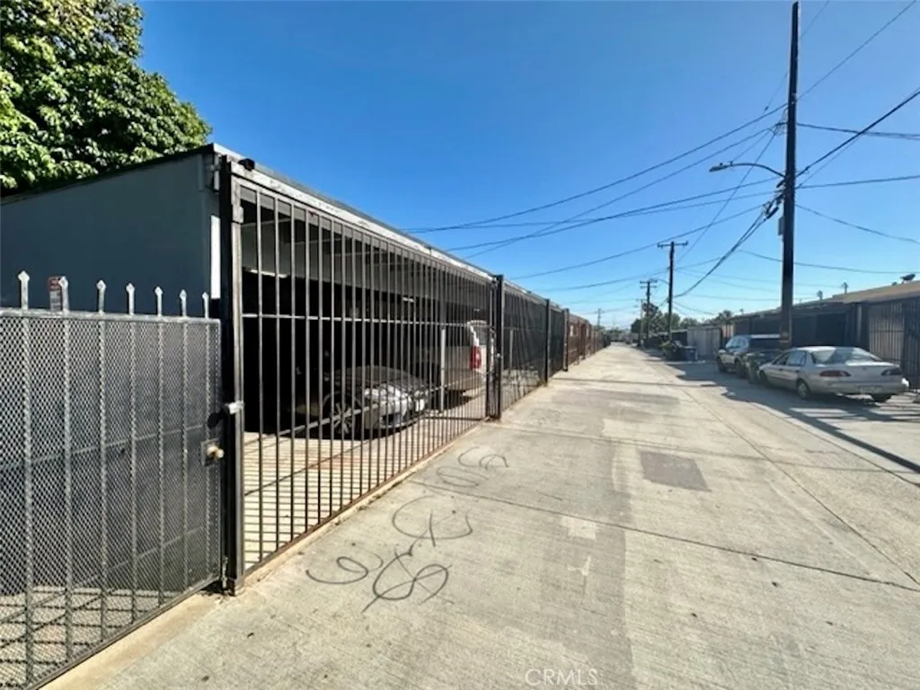 Additional image 20 of 10215 S 10th Avenue Unit 2, Inglewood, CA 90303