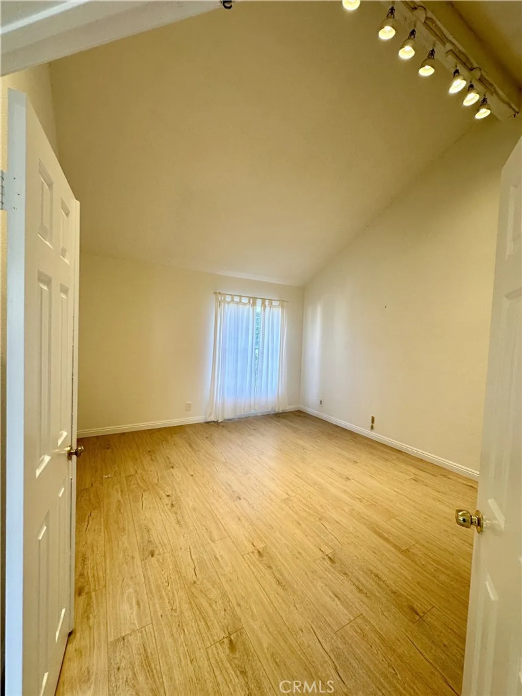 Additional image 17 of 19 Dartmouth, Irvine, CA 92612