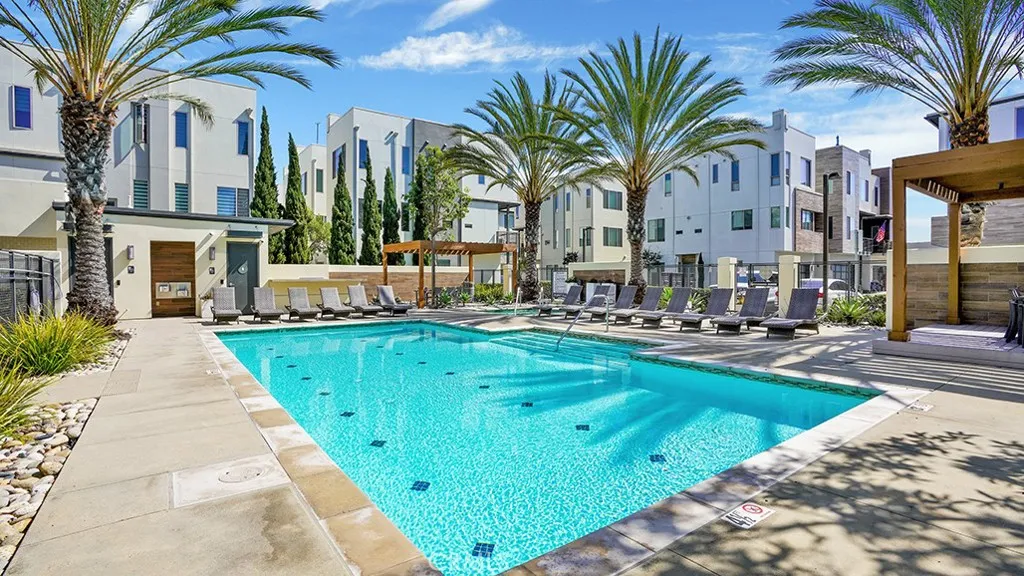 Additional image 31 of 70 Ebb Tide Cir, Newport Beach, CA 92663