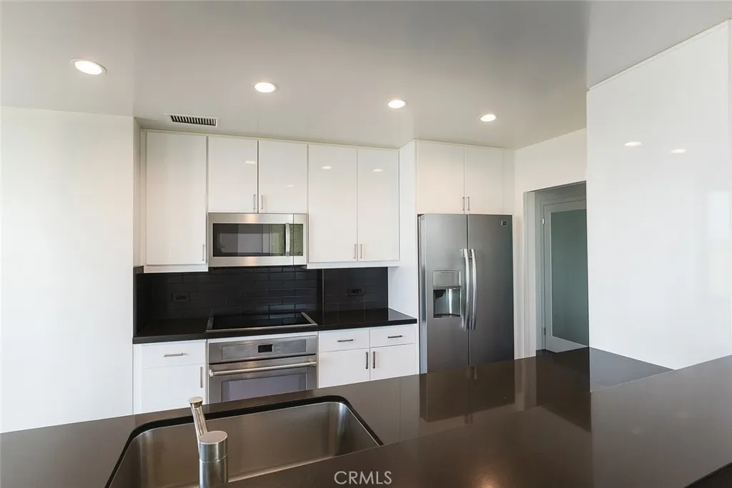 Additional image 13 of 10501 Wilshire Blvd, Los Angeles, CA 90024