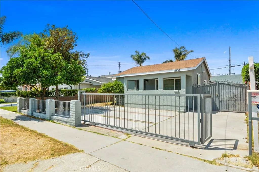 Additional image 40 of 13439 Roselle Avenue, Hawthorne, CA 90250