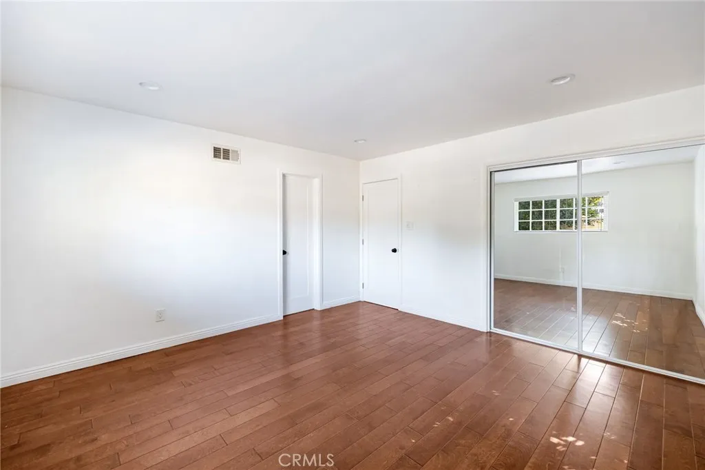 Additional image 20 of 7044 White Oak Ave, Van Nuys, CA 91406