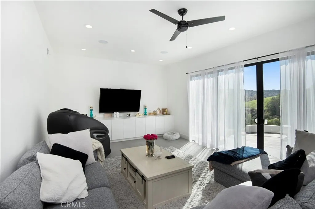 Additional image 56 of 22254 Dumetz Road, Woodland Hills, CA 91364