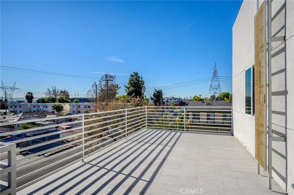 Additional image 32 of 11731 Runnymede Street Unit 3, North Hollywood, CA 91605