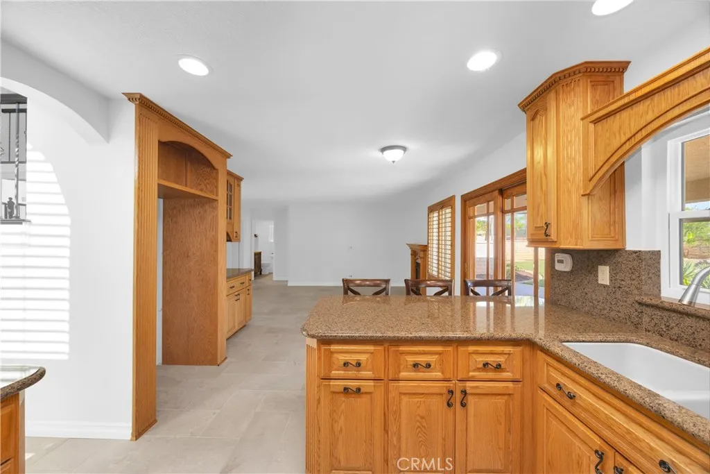 Additional image 12 of 1247 Bridgeport Rd, Corona, CA 92882