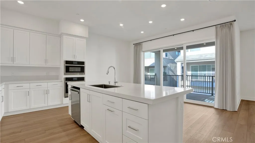 Additional image 4 of 236 Knot, Irvine, CA 92618