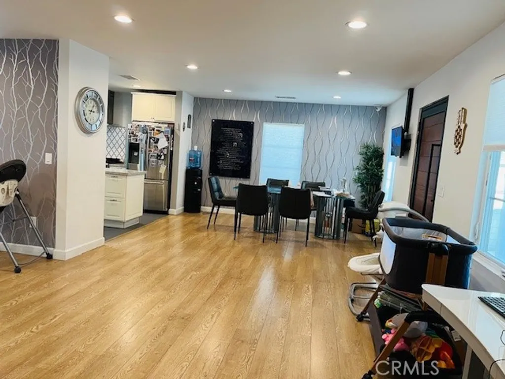 Additional image 8 of 18719 Martha, Tarzana, CA 91356