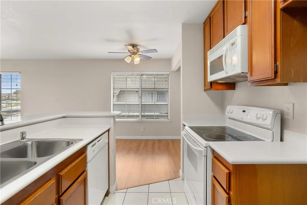 Additional image 43 of 18312 Parkview Lane Unit 202, Huntington Beach, CA 92648