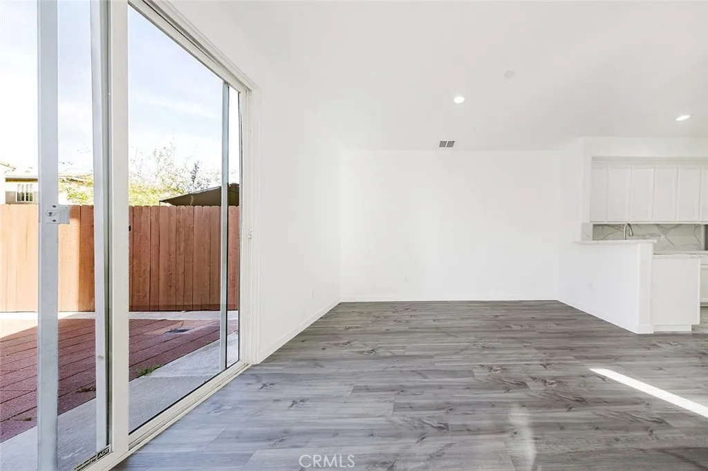 Additional image 31 of 8537 Thunderbird, North Hills, CA 91343