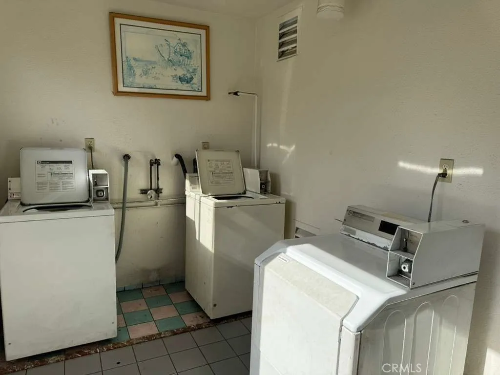 Additional image 21 of 6438 Mammoth Avenue, Van Nuys, CA 91401