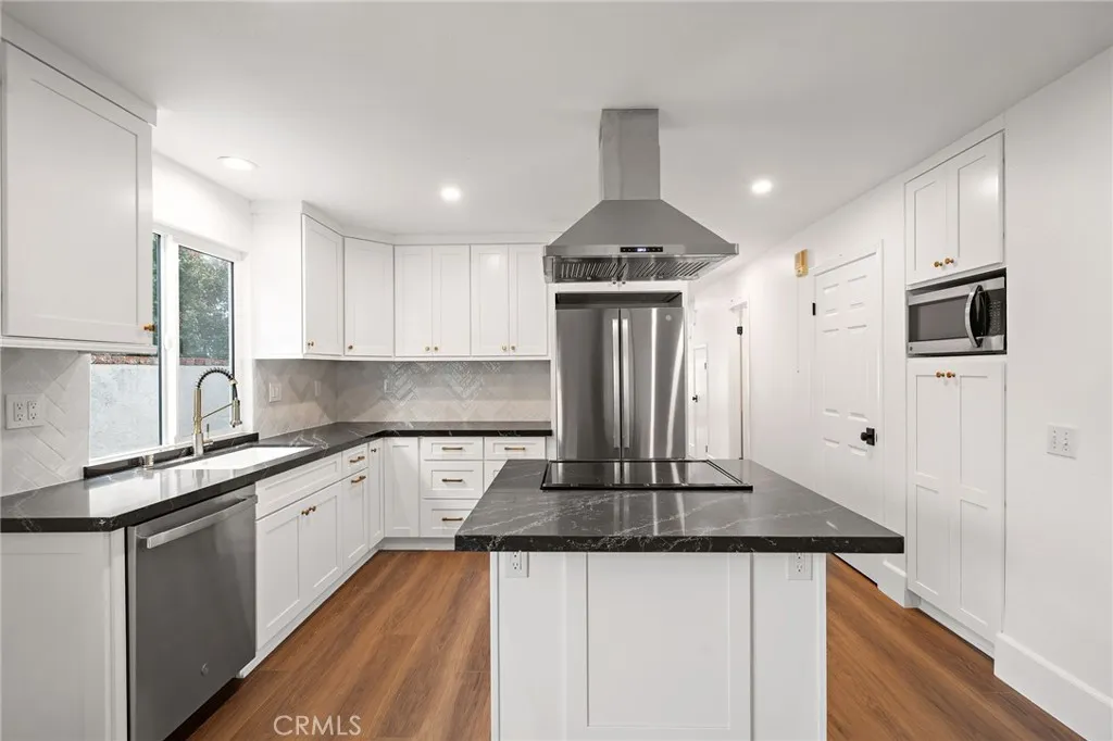 Additional image 14 of 377 Roycroft Avenue, Long Beach, CA 90814