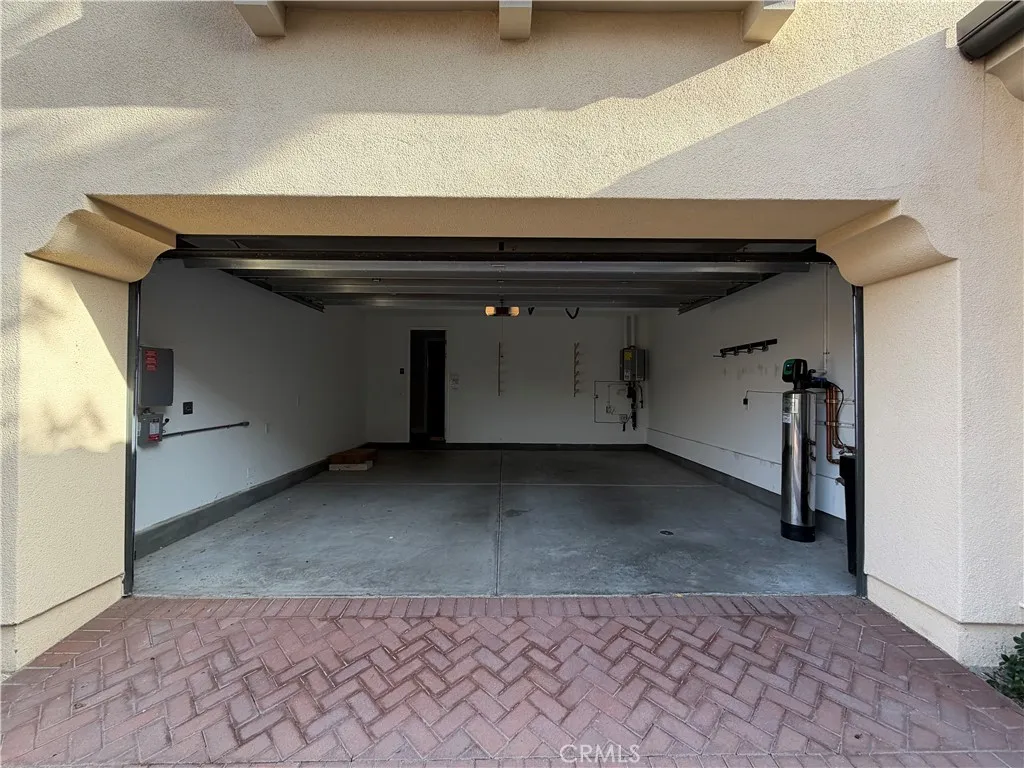 Additional image 42 of 58 Tollson, Irvine, CA 92620