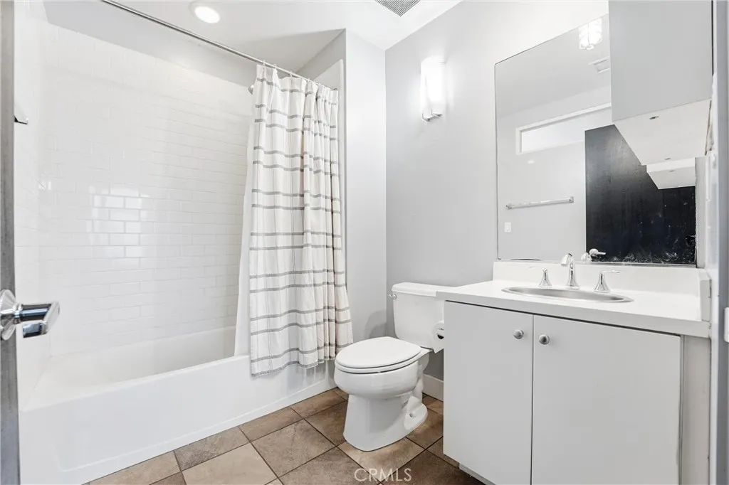 Additional image 48 of 911 E Santa Ana Blvd, Santa Ana, CA 92701