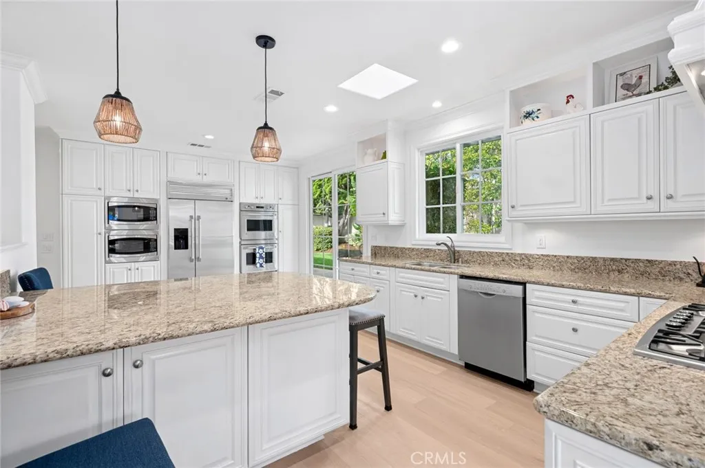 Additional image 10 of 1 Rue Fontainbleau, Newport Beach, CA 92660