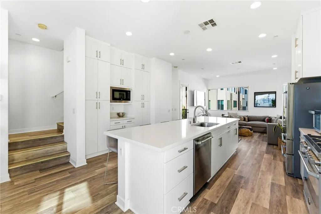 Additional image 47 of 70 Ebb Tide Cir, Newport Beach, CA 92663